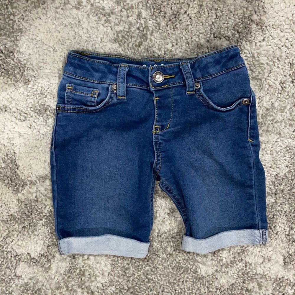 Cat & Jack Jean Shorts Girls size xs 4/5